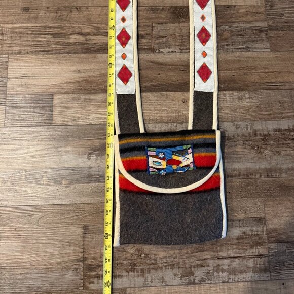Vintage Handmade Native American Indian Indigenous Beaded Cross Body Purse - Picture 16 of 16